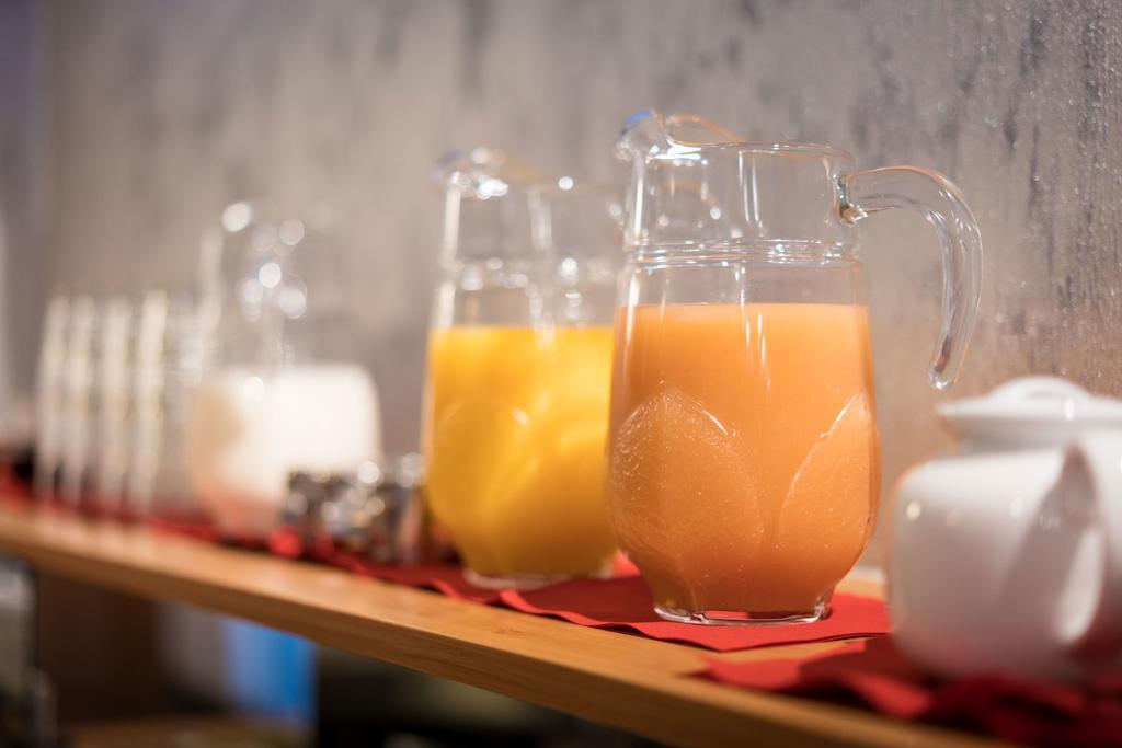 Hotel Zur Sonne Waren  Ngoại thất bức ảnh